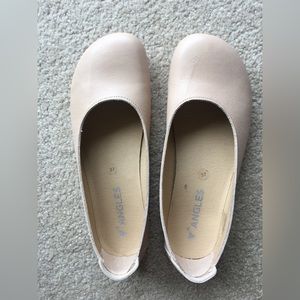 ❣️sold❣️NEW Angles Fashion Barefoot Minimalist Beige Flats